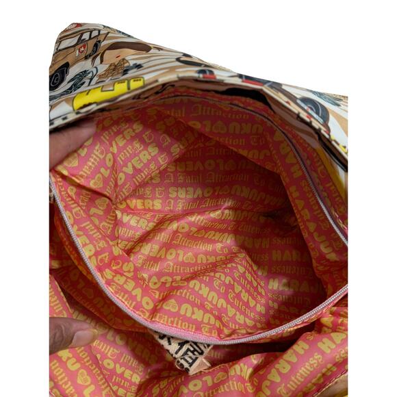 Harajuku Lovers Crossbody Bag Beige Women’s Purse Animals - USED - Picture 6 of 8